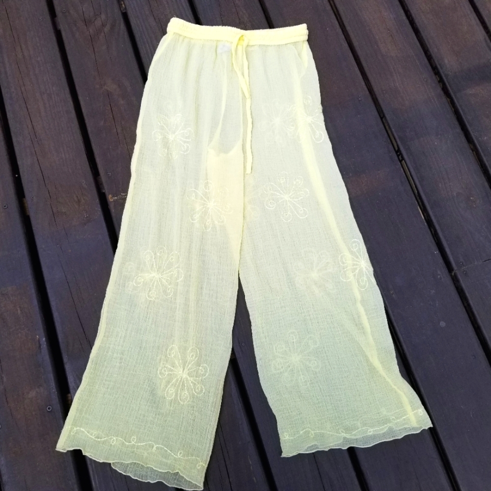 Surface India Pale Yellow See Through Cover Up Embroidered Floral Crop Pants Sm